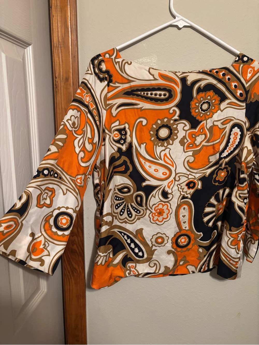 J crew size 8 Women’s Orange Paisley Print Blouse boat neck top 100% silk medium